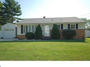 22 Fleetwood Dr, Hamilton, NJ 08690