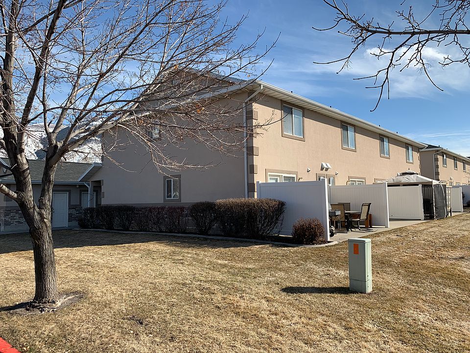 Sunbrook condominiums