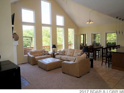 18 Ivory Ct, Sunrise Beach, MO, 65079