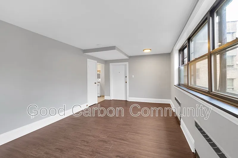 1022 Delaware Ave — Photo 2