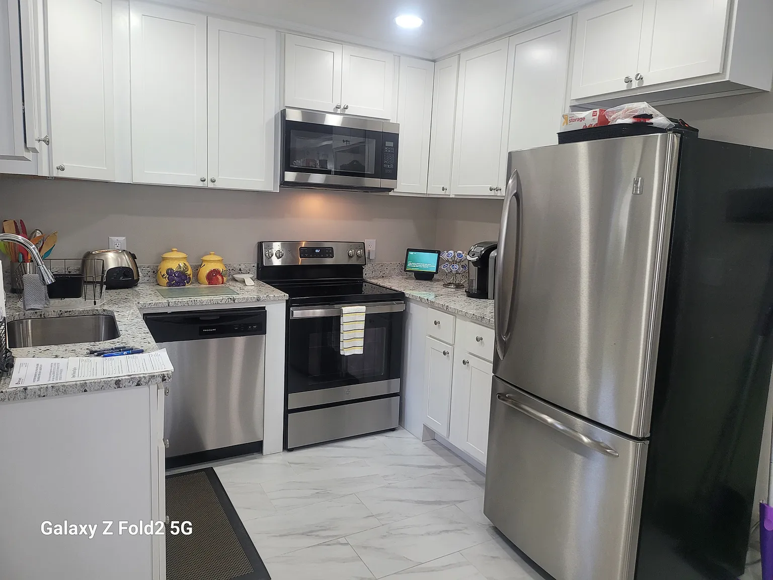 4 bed, 2472 sqft, $3,500 — Photo 2
