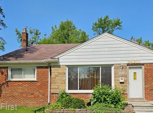 24201 Ridgedale St, Oak Park, MI 48237