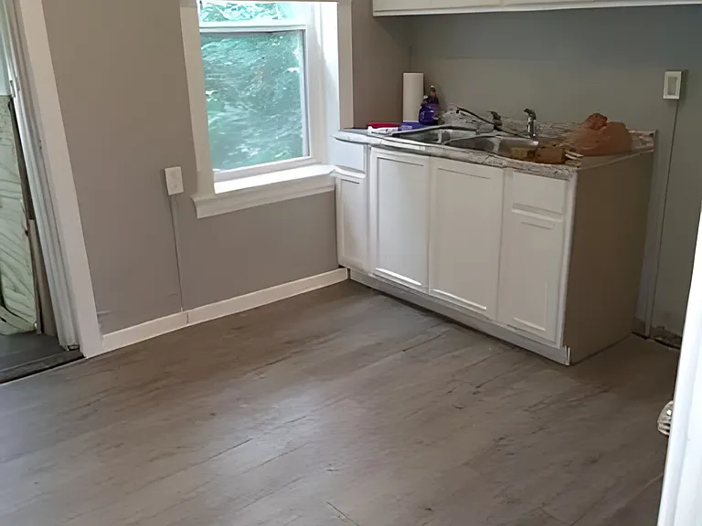 4845 Carter Ave — Photo 5
