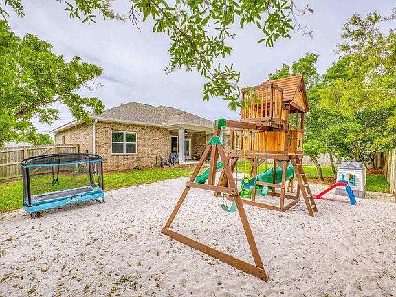 4th image of 3202 Cornell Dr