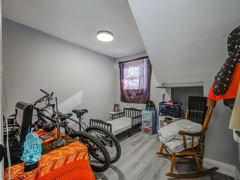 99 Haig St #2 — Photo 9