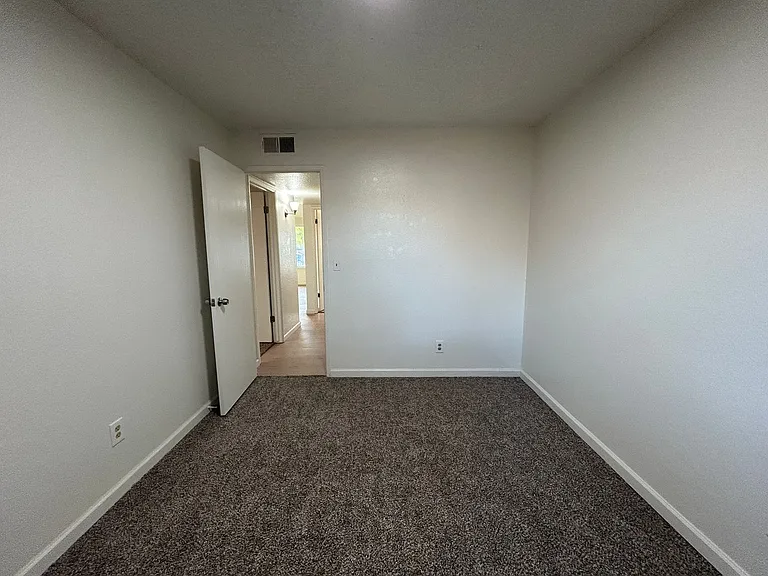 4029 Nugget Dr — Photo 14