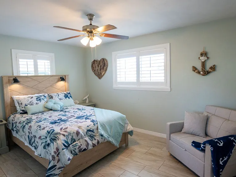 43 Seaview Dr — Photo 3