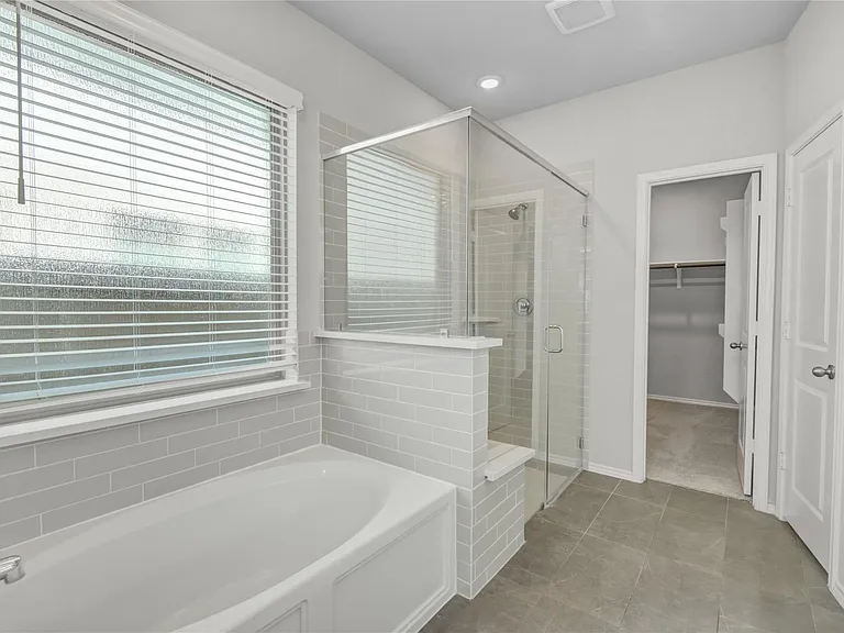 10723 Lacaille Ln — Photo 24
