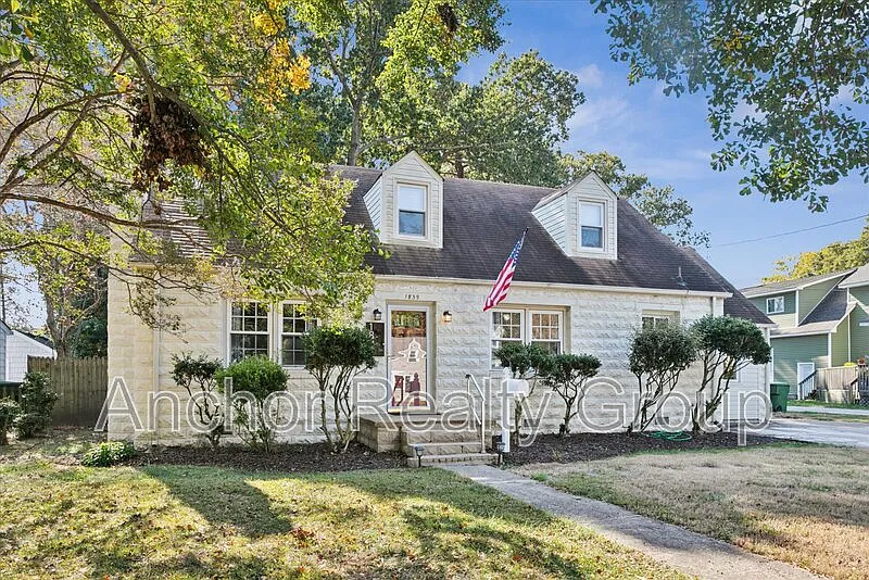 4 bed, 2.5 bath, 2878 sqft, $4,000 — Photo 4