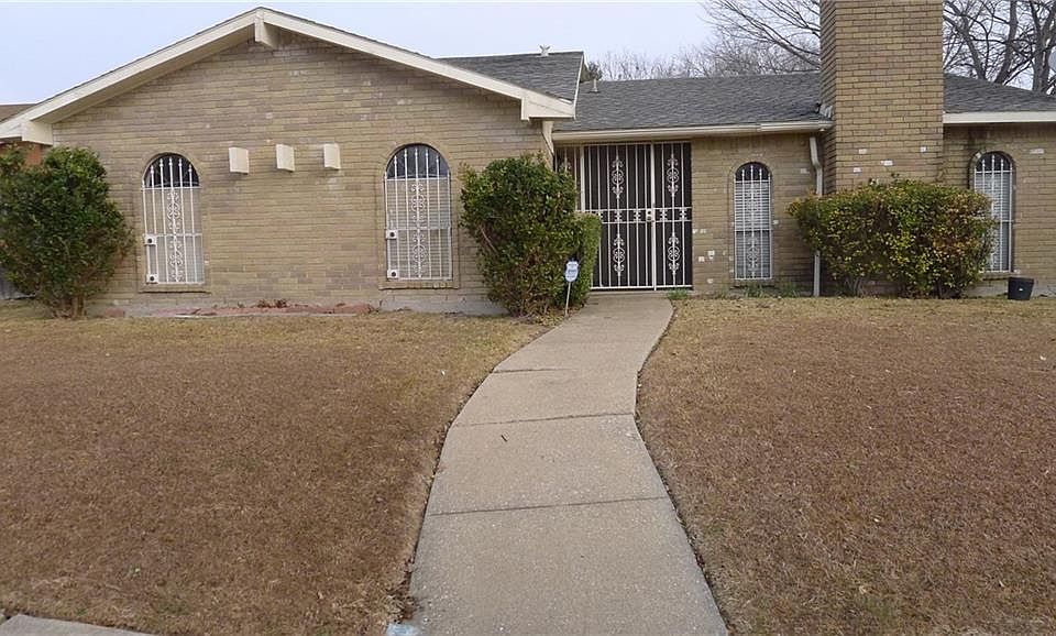 1st image of 3035 Housley Dr