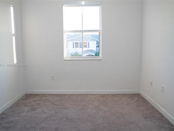 3rd image of 2684 SE 19th St
