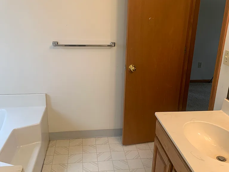 58 Amanda Cir — Photo 19