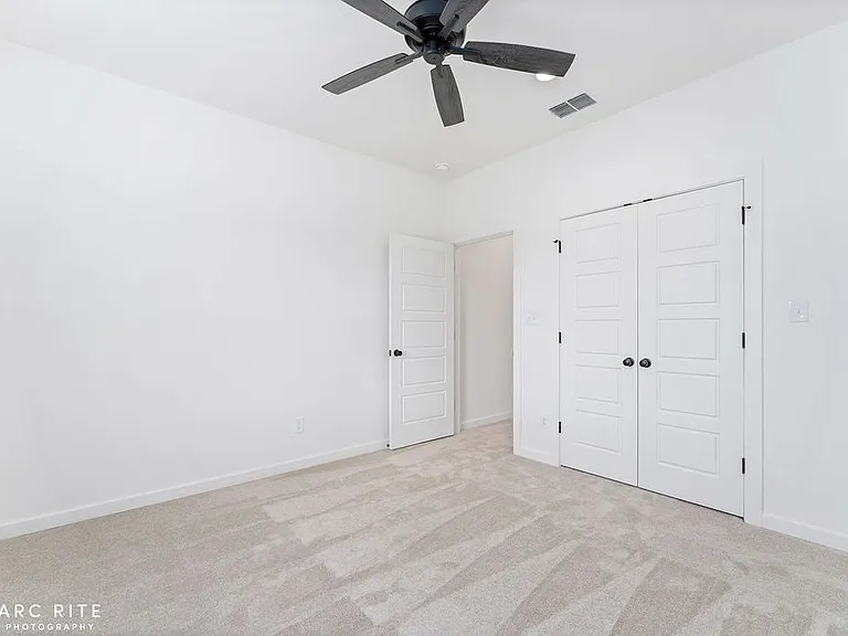 310 Homestead Ave #7 — Photo 17
