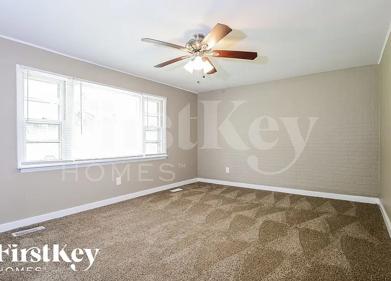 2293 Maxville Ln — Photo 7