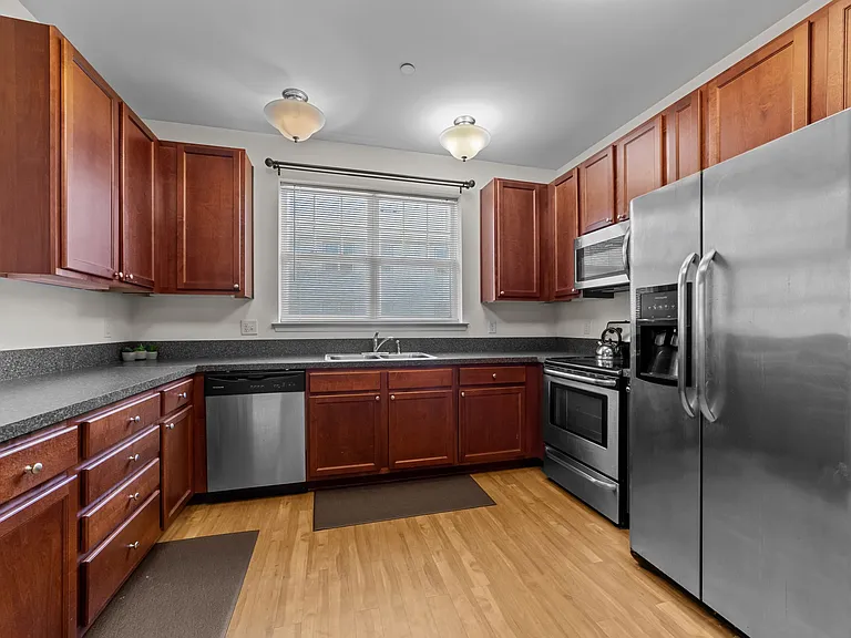 2424 Chancery Ln #207-1 — Photo 9