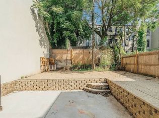 208 Starr St #2L, Brooklyn, NY 11237