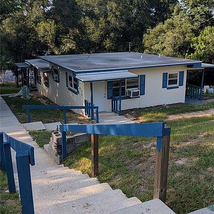 3rd image of 738 E Minneola Ave
