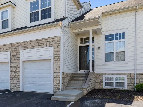 8257 Deering Oaks Dr, Blacklick, OH 43004