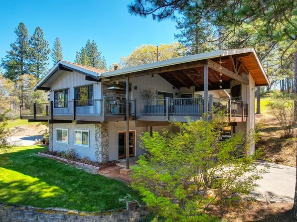 615 Conifer Ln, Auburn, CA 95602