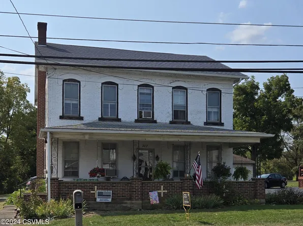 207 N Market St, Elysburg, PA 17824