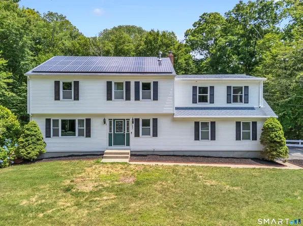 27 Ortega Drive, Montville, CT 06370
