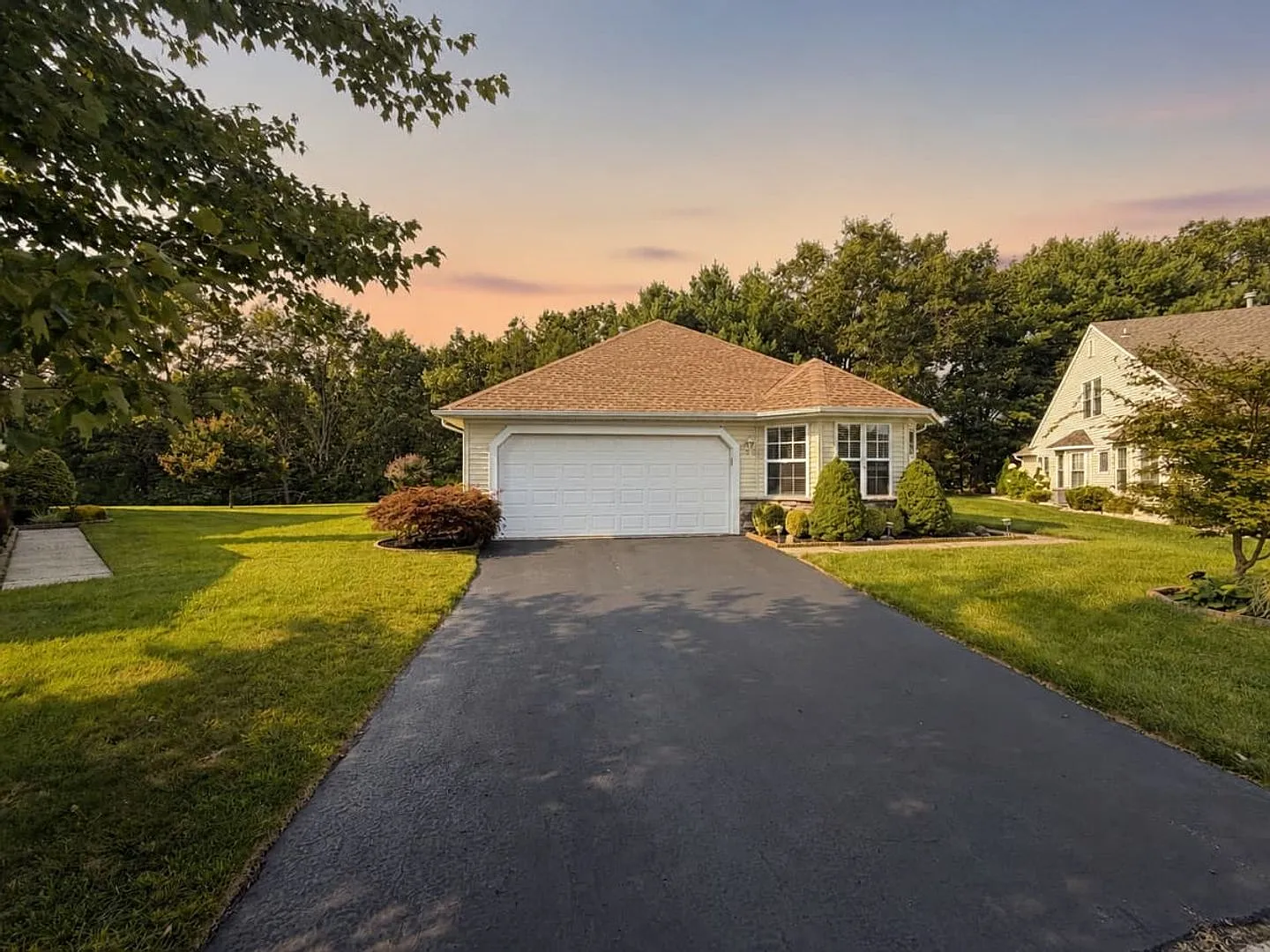 2-Bedroom Detached Home in Toms River 55+ Community — Photo 4