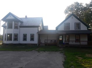 21 Cross St, Morrisville, VT 05661