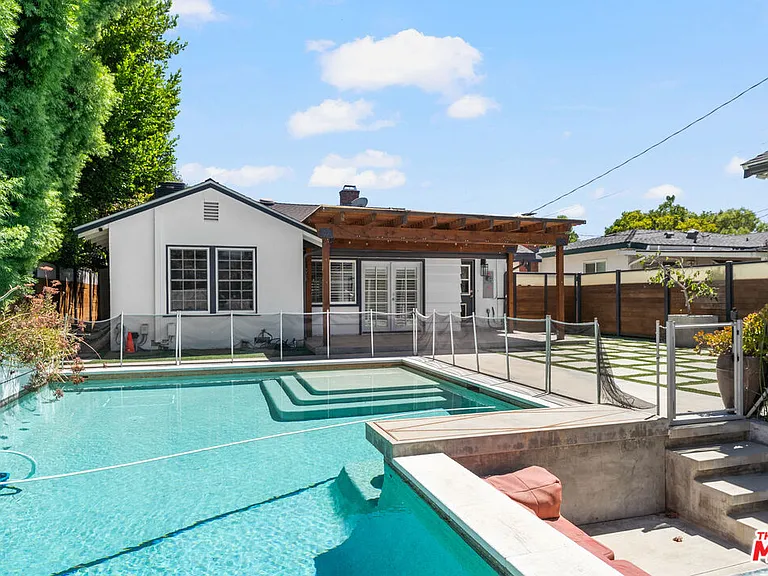 22417 Dolorosa St — Photo 1