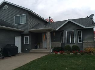 510 Pelican Lake Ct, Avon, MN 56310