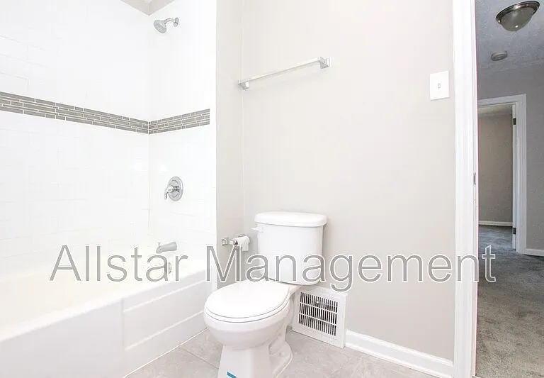 3690 Washington Blvd — Photo 21