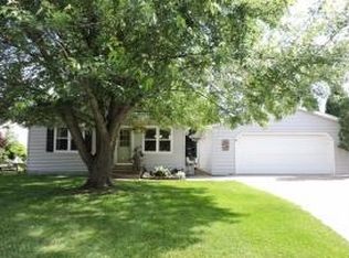 613 E Ann St, Weyauwega, WI 54983