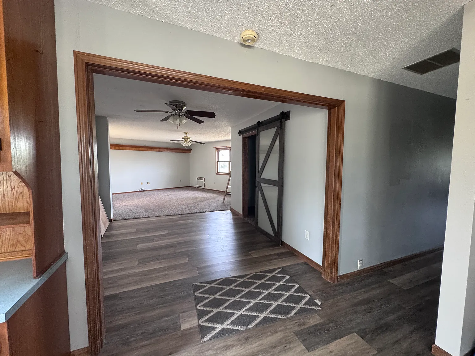 3 bed, $1,100 — Photo 3