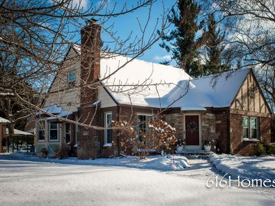 2450 Oakwood Ave NE, Grand Rapids, MI, 49505