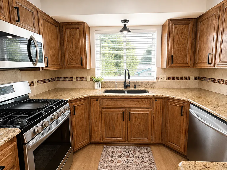 8381 W Oregon St — Photo 7