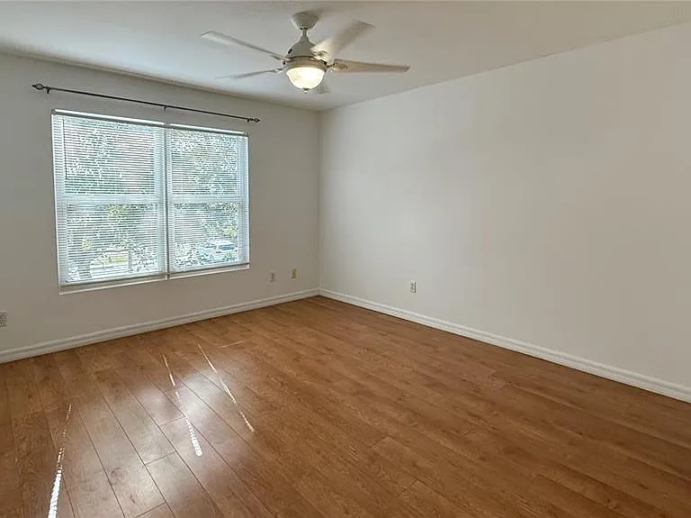 3620 Pine Oak Cir #105 — Photo 11