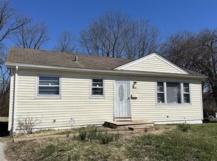 6824 Larry Ln, Saint Louis, MO 63134