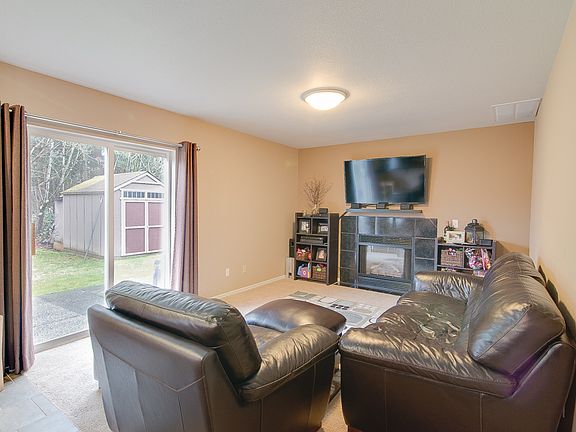 3rd image of 8001 196th Ave E