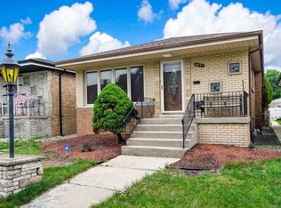 6931 W 64th St, Chicago, IL 60638