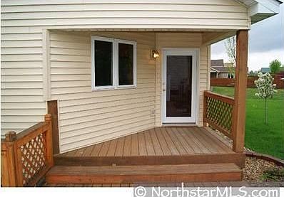 3rd image of 570 Tuttle Dr