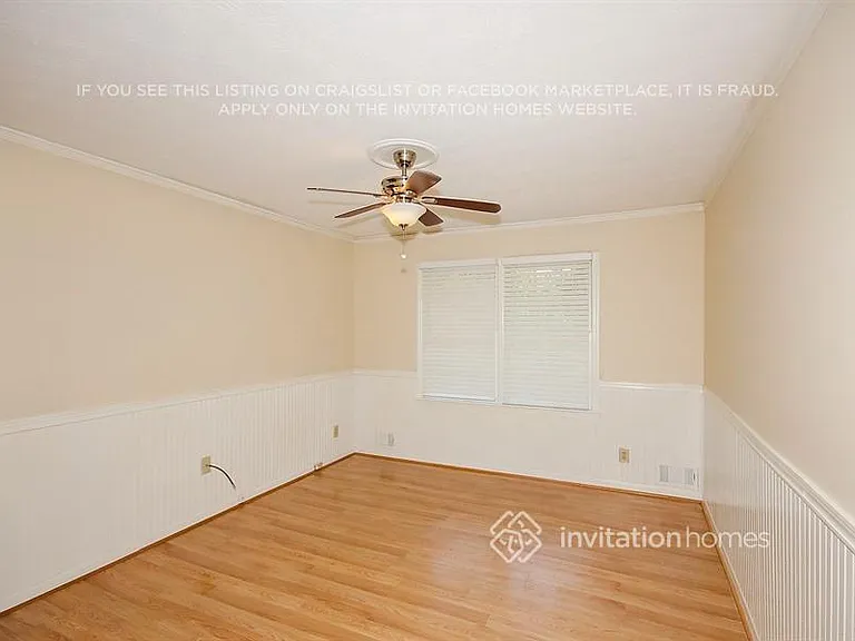 458 Glendale Ct — Photo 12