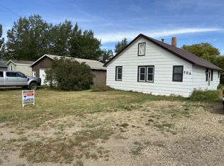 404 3rd Ave E, Ray, ND 58849