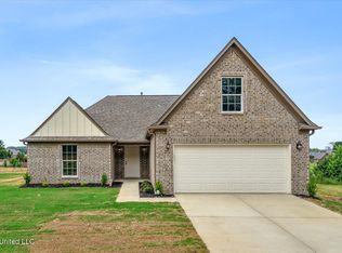 7671 Ridgefield Dr, Horn Lake, MS 38637