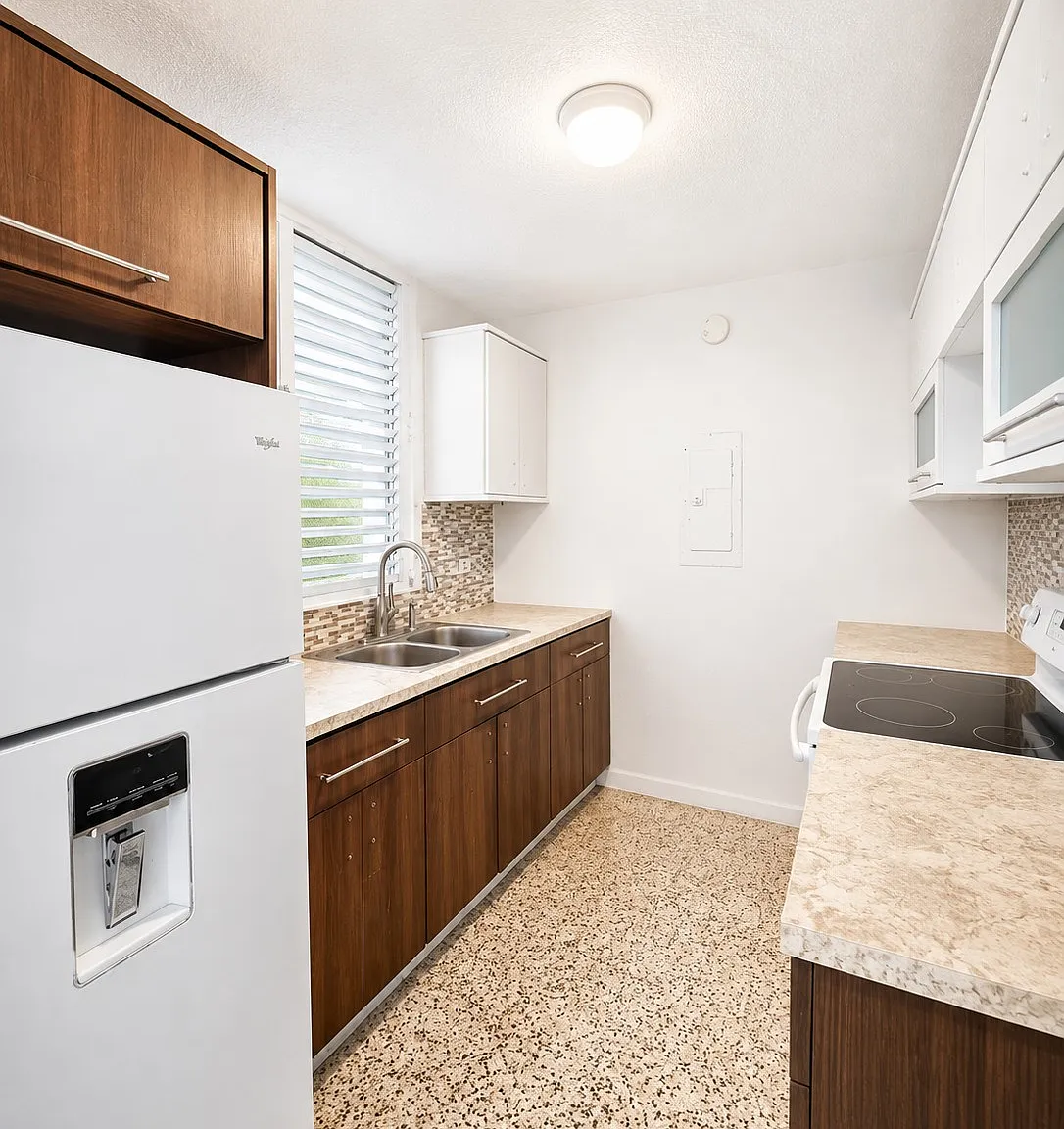 2 bed, 1200 sqft, $1,800 — Photo 3