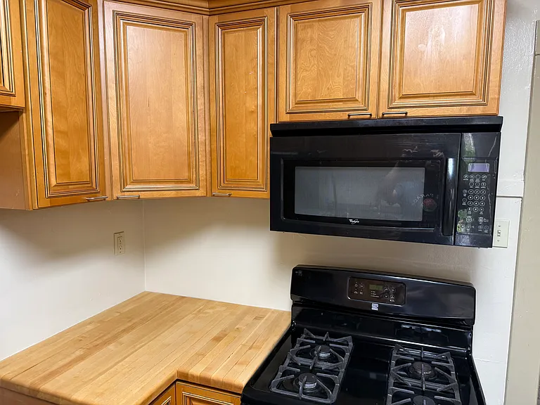 521 Passera Ct — Photo 8