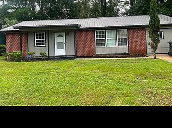 304 Hornet Dr, Brunswick, GA 31525