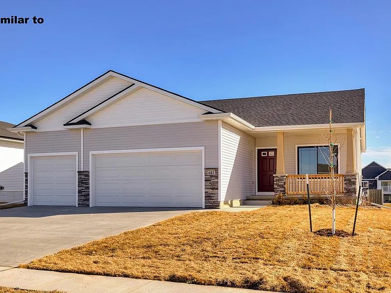 16521 Bentwood Dr — Photo 1