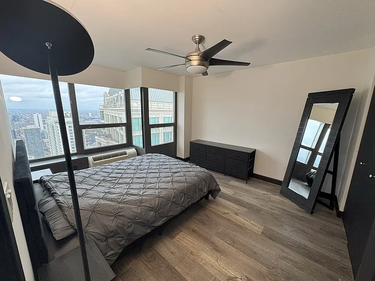 30 E Huron St #5605 — Photo 20