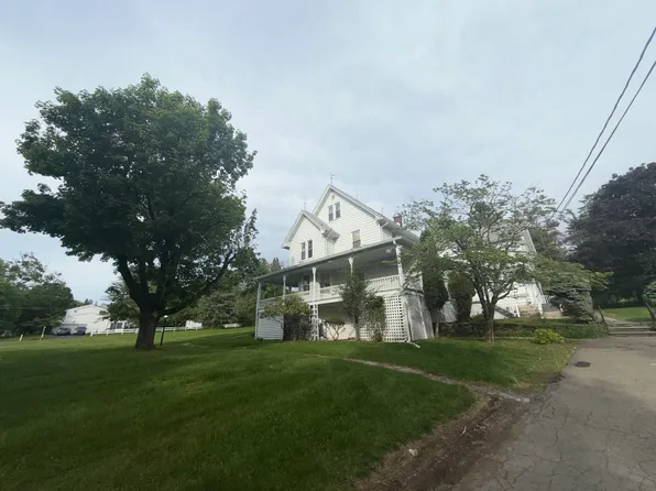 412 Gravel Pond Rd, Clarks Summit, PA