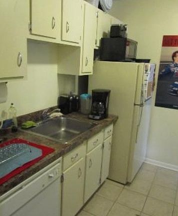 4th image of 990 Perrie Dr APT 302