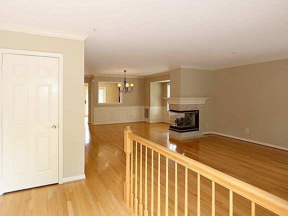 3rd image of 138 Thurgood St